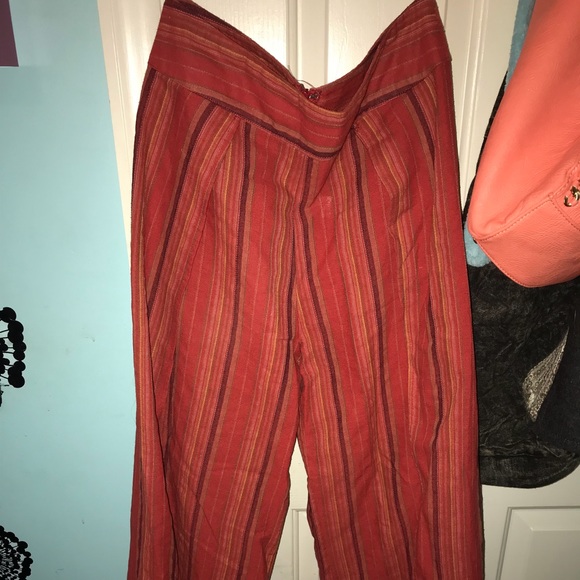 Red pants - Picture 2 of 4